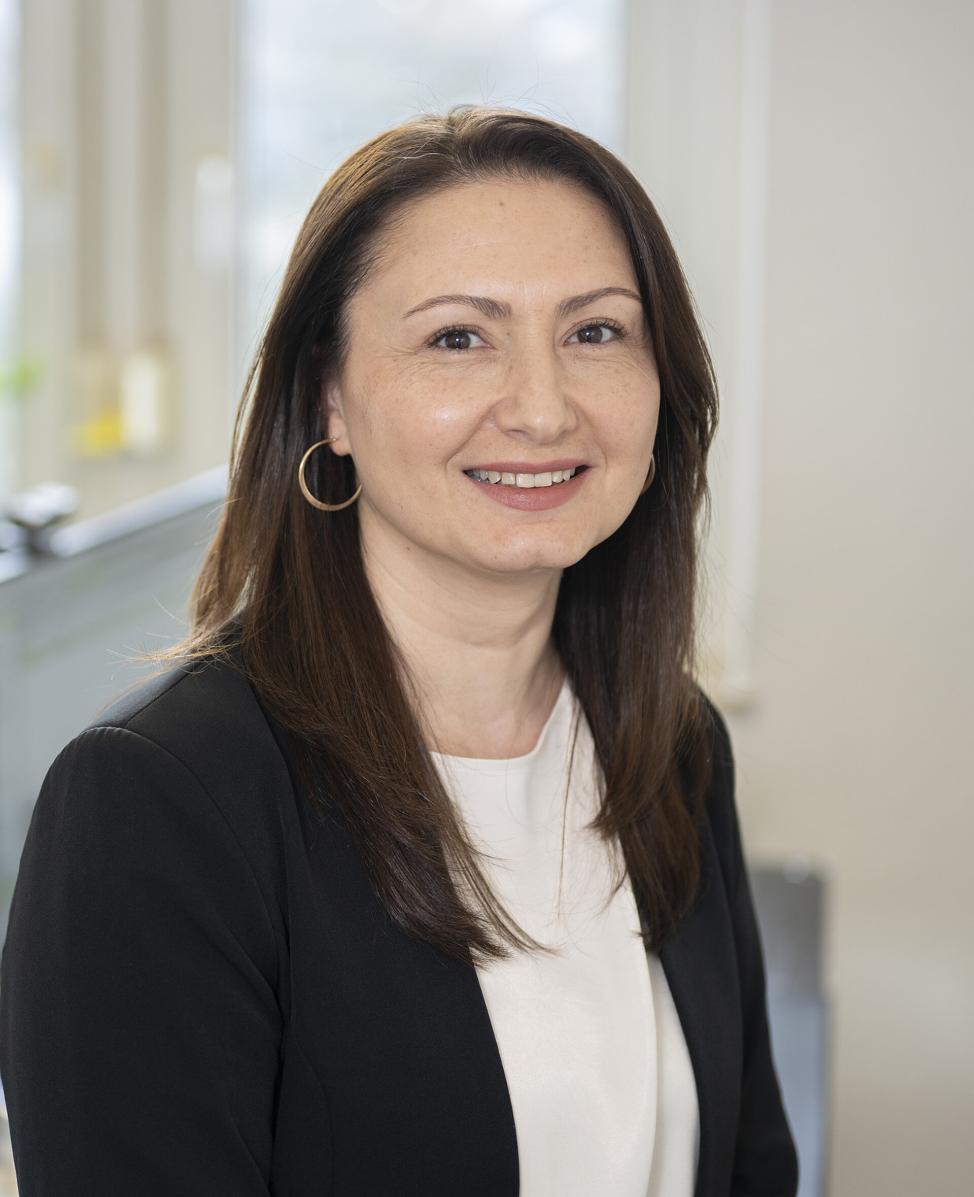 Portraitfoto Canan Yalcinkaya