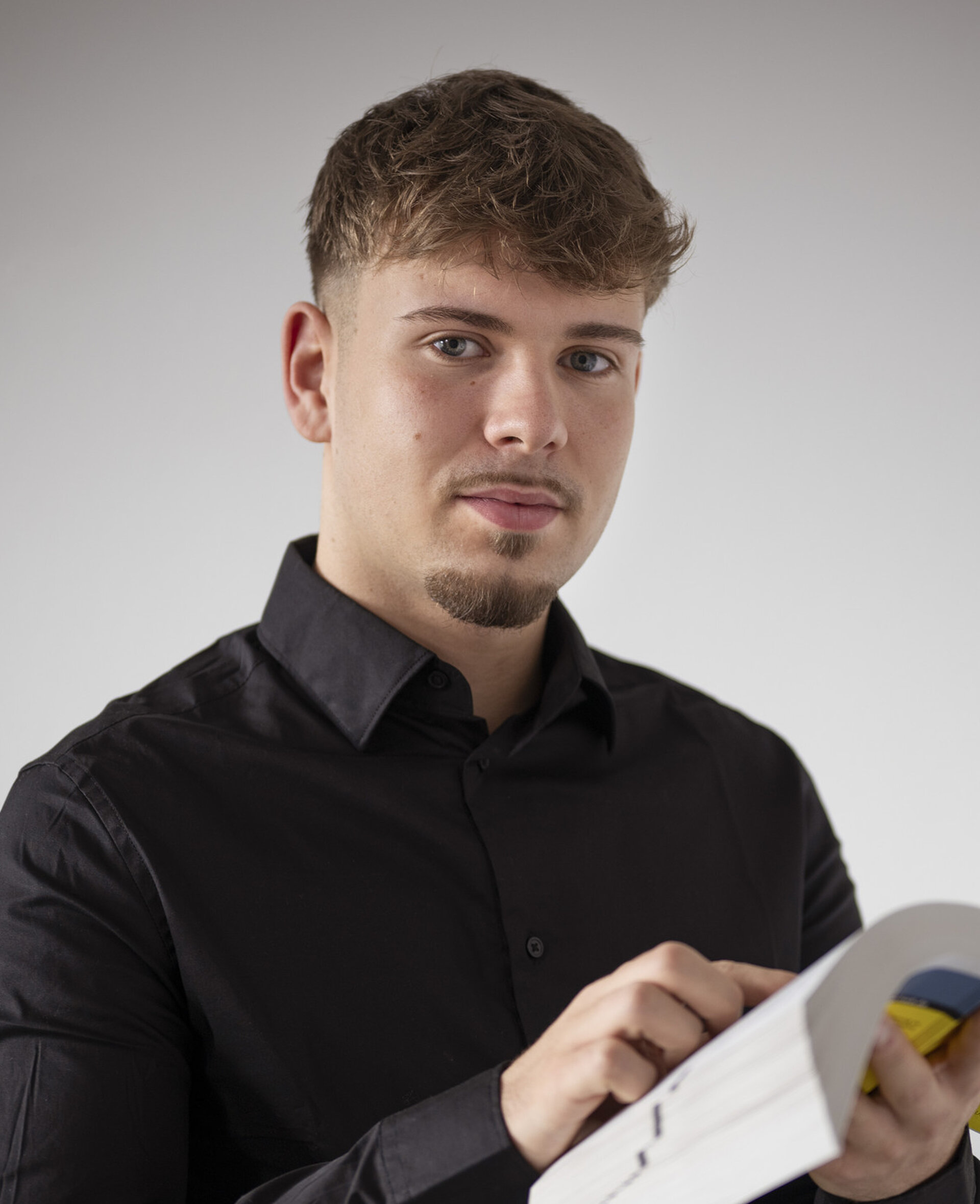 Portraitfoto Andre Mikka Hagemann